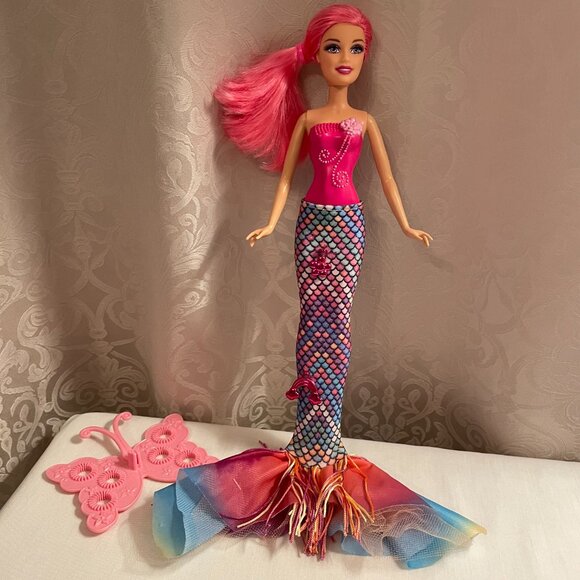 Barbie Blue Sparkle Fairytopia and Pink Fairy Secret Dolls - Picture 5 of 15